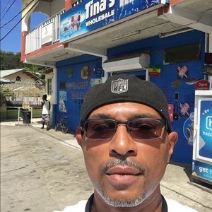 Meet your Posher, Ronald